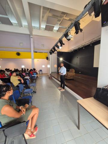 les élèves avec monsieur Renée