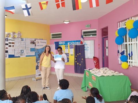 J. Elbourg PE et S. Poncet du réseau CANOPE