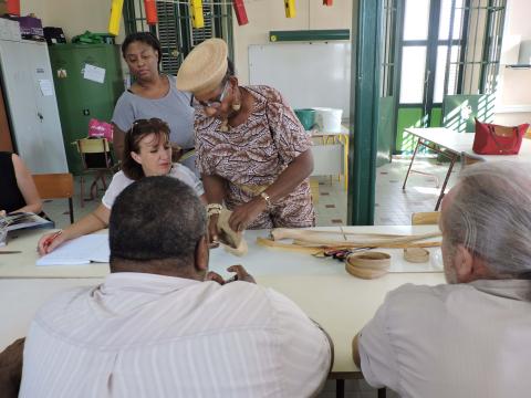 ATELIER DE TRESSAGE : Bacoua