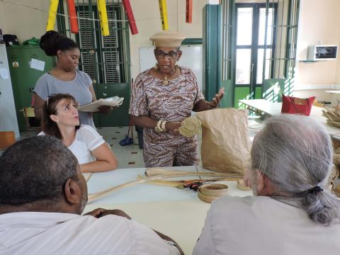 ATELIER DE TRESSAGE : Bacoua