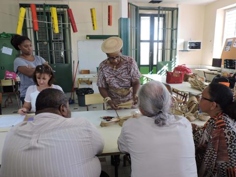 ATELIER DE TRESSAGE : Bacoua