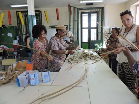 ATELIER DE TRESSAGE : Bacoua