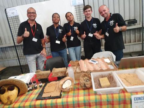 Stand de collège Edmond BAMBUCK, représentant la Guadeloupe